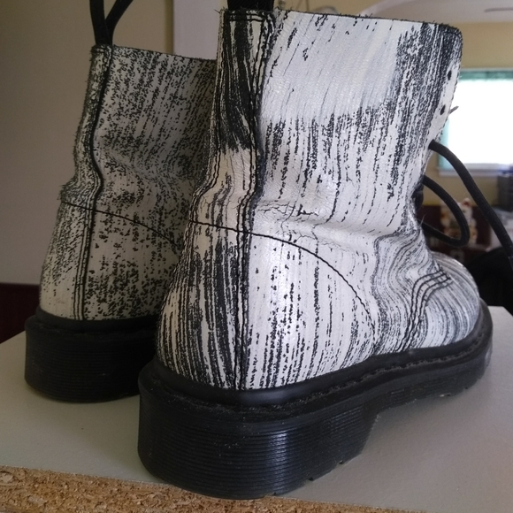 Doc Marten's Pascal Boots - Picture 6 of 12